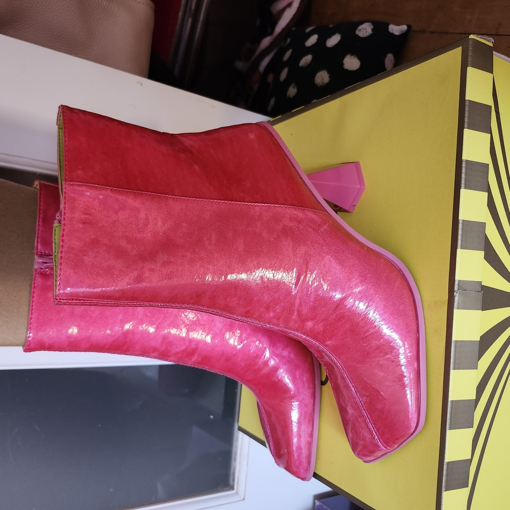 Circus by Sam Edelman Pink Glossy Ankle Boots